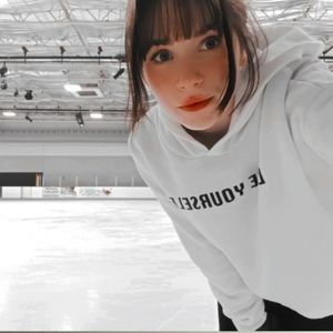 Meet your Posher, Corbin